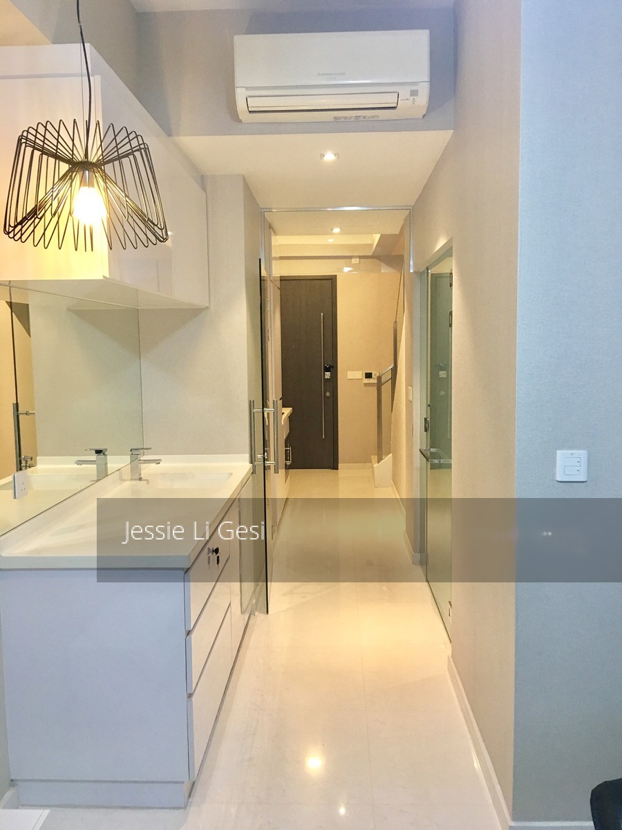 # 1 Loft (D14), Apartment #143720122